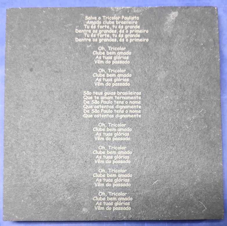 Placa de Ardósia 10x10cm – Brasão do São Paulo FC e Hino Gravados em Duas Faces