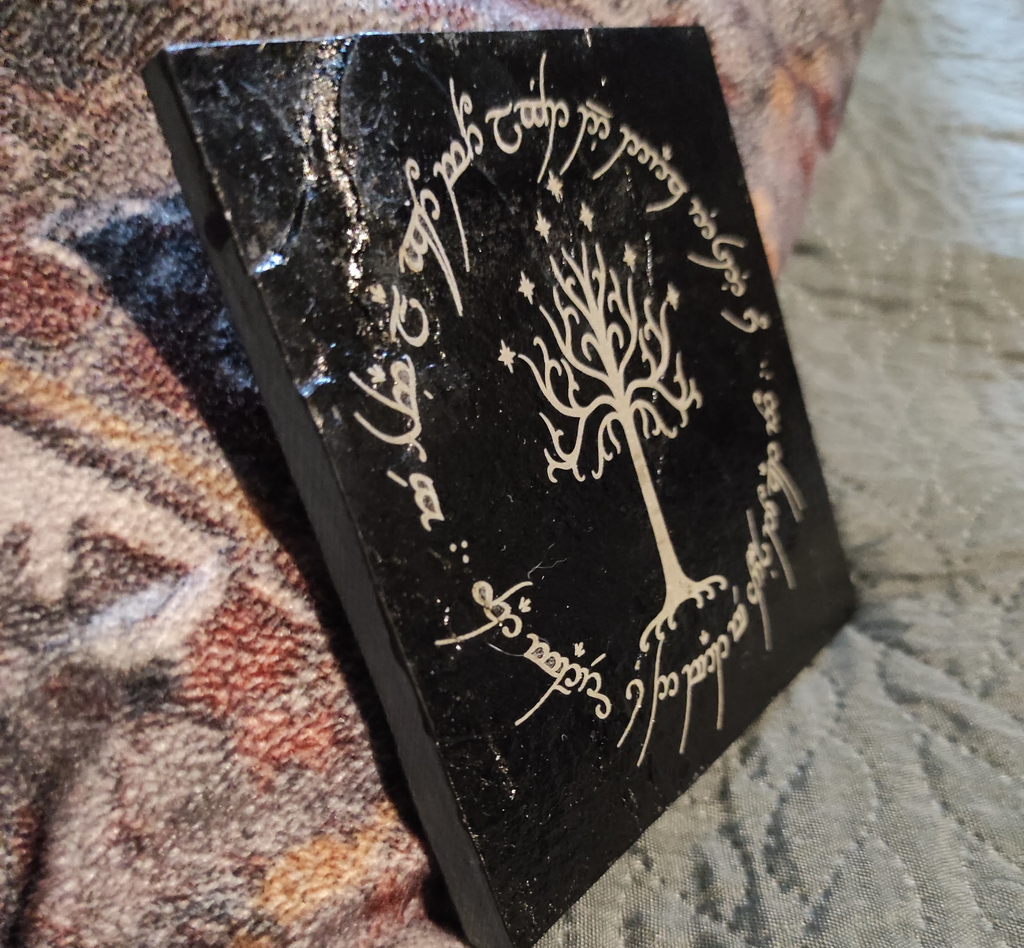 A Inscrição de Sauron e a Árvore de Gondor