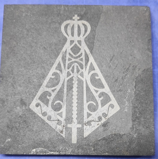 Placa de Ardósia 10x10cm – Nossa Senhora Aparecida e Oração da Ave Maria Gravadas em Duas Faces